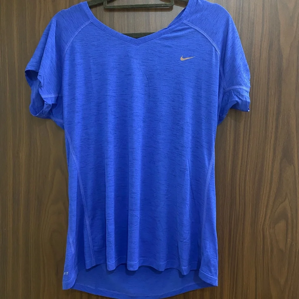 Nike Top - Picture 1 of 2